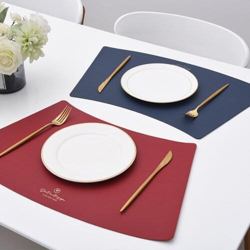 Insulation Oilproof Leather Placemat Dining Room Table Mat Pads Decorative Placemats for Holidays Anniversaries