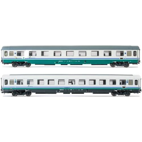 HORNBY HR4286 SET two passenger carriages UIC type-Z