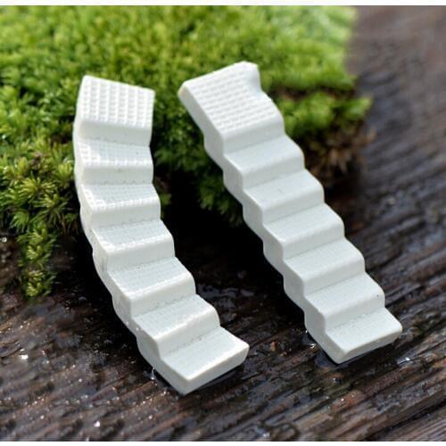 White Stairs Figurine Miniature Decoration mini fairy garden cartoon animal statue resin craft Home Desktop Creative Gift TNB068