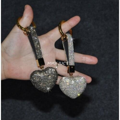 Car Keychain Peach Heart for Mercedes-Benz BMW Audi Land Rover Volkswagen Universal Crystal Key Chain Creative Pendant