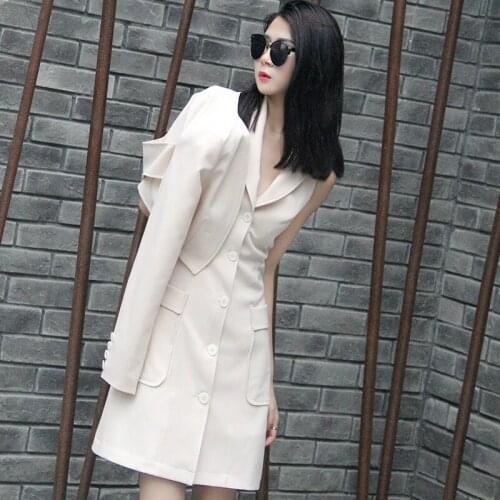 2 piece outfits for women spring and summer new fashion hanging neck vest short small suit temperament commuter two-piece