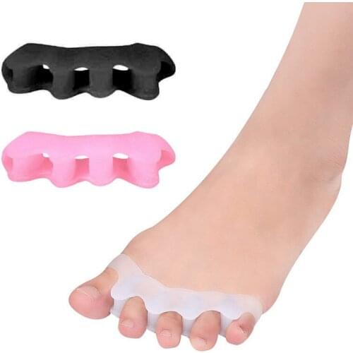 Toe Separator Correction Hallux Valgus Corrector 2PCS Silicone Orthopedic Hammer Separator Straightener Spreader Foot Care Tool