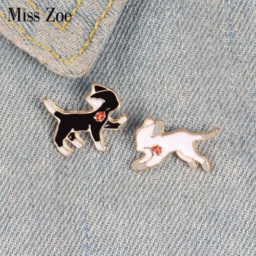 Black white Cats Enamel Pin Custom Kitten Paws Brooches Shirt Lapel Bag Cartoon Animal Badge Jewelry Gift for Kids Friends