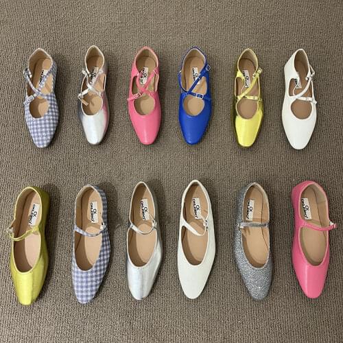 Bailamos Leather Pumps