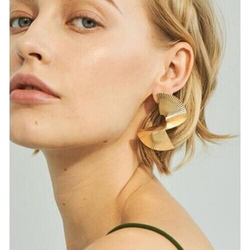 LIMARIO Irregular Geometric Spiral Earring for Women Exaggerated Metal Stud Earring Punk Style Fashion Jewelry Statement Earring