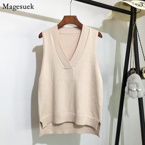 Magesuek Women's V-Neck Pullovers