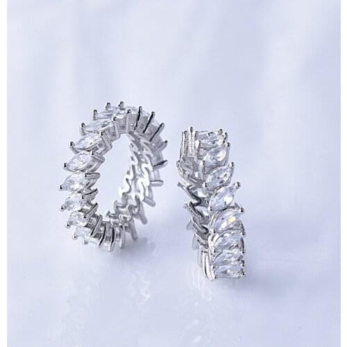 New Luxury Round Rings Inlay Full Dazzling Horse Eye Crystal Zircon Dainty Fashion Jewelry For Women Wedding Engagement Party