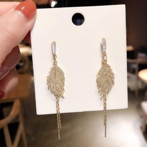 2020 new Korean temperament wild retro earrings leaf rhinestone tide earrings female long earrings