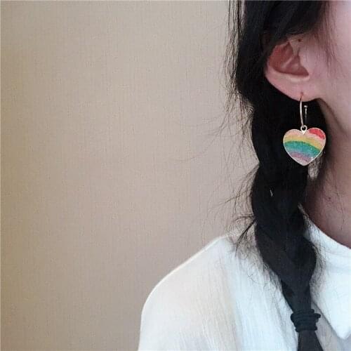 Hypoallergenic Love Heart Rainbow Drop Earrings Cute Funny Heart-shaped Metal Dangle Earrings Fashion Travel Holiday Girl Gift