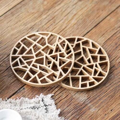 Round Heat Resistant Drink Mat Bamboo Wood Hollow Coaster Table Tea Coffee Cup Pad Non-slip cup mat insulation pad