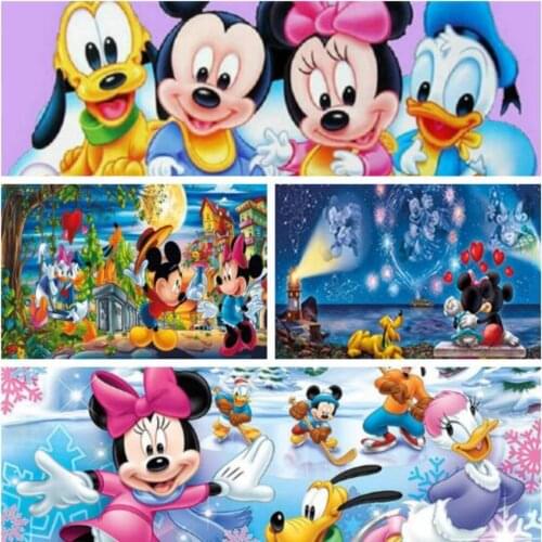 Disney Diamond Painting Diamond Embroidery Mickey and Friends Playing on The Ice Full Square Mosaic Home Decor Chrismas Gift