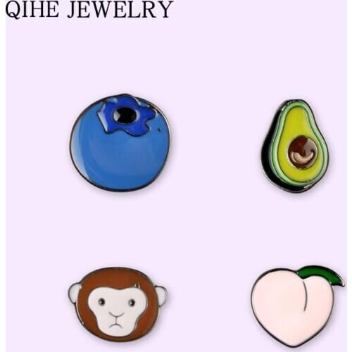 Cartoon Avocado Monkey Peach Blueberry Banana Pins Tiny Animal Fruit Badge Fashion Jewelry Metal Lapel Pin Wholesale Gifts