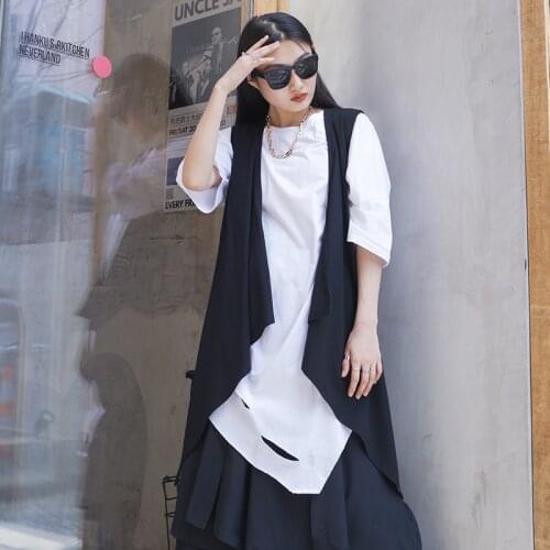 Spring and summer new middle and long waistcoat, black and white, large size, womens versatile, dark Yamamoto style hip hop Str