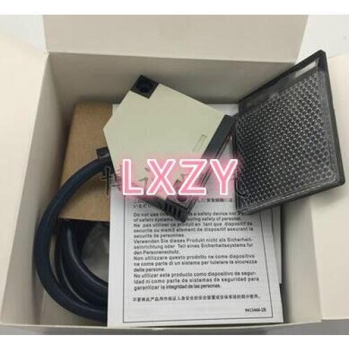 Free Shipping 2Pcs/lot New Switch E3JK-DS30M2 diffuse reflection type AC and DC general photoelectric sensor