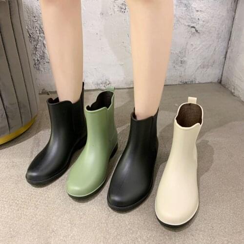 Women Rain Boots Fashion Non-slip Ladies Waterproof Ladies Fur Plush Flats Platform Winter Warm Female Chelsea Shoes Slip On2021