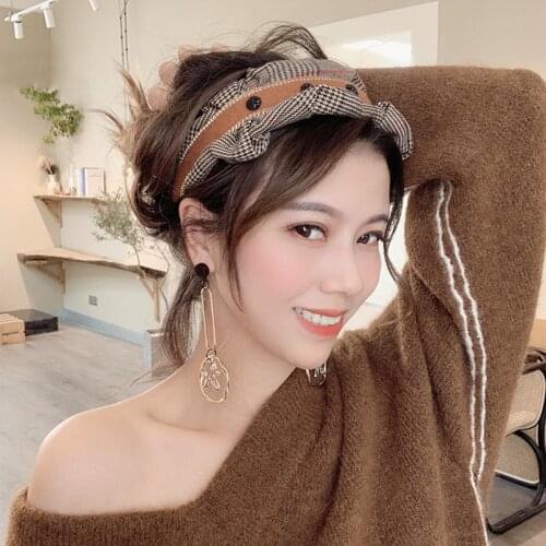 2021 Womens new style Hairband Retro Versatile Simplicity Elegant noble headband Designed for fairies fashion plaid headband