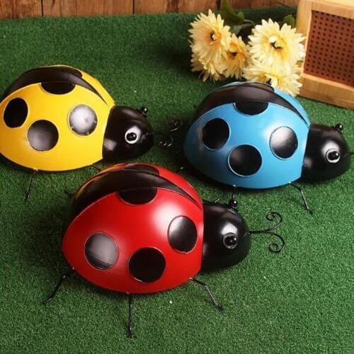 3PCS 10cm Metal Ladybird Fence Hanger Wall Hanging Decorations Figurine Outdoor Garden Decorative Ornament DIY Micro Landscape