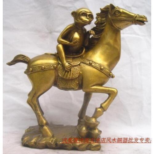Immediately Fenghou Xiangge light copper monkey immediately urging official career promotion Wang Feng shui ornaments