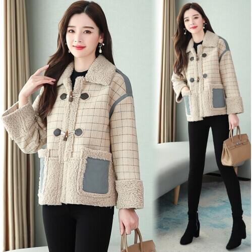 Thicken lattice Ladies Outerwear Winter New horn buckle lamb wool Cotton clothing coat women short coat Top Elegant women coat
