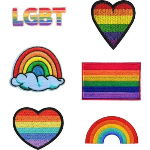 20 PCS Rainbow Heart Flag LGBT Gay Price Style Iron On Embroidered Badge Girl Clothes Decorative Appliques Accessories DIY