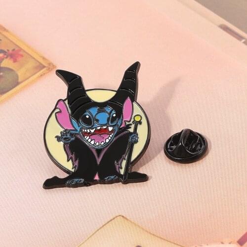 Disney Cartoon Stitch Badges Hard Buckle Personality Stitching Mens And Womens Decorative Gifts