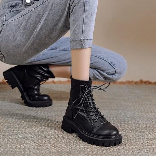 2021 Autumn Handsome British Style Retro Round Head Boots Thick-soled Motorcycle Casual Womens Leather Boots Ankle Boots