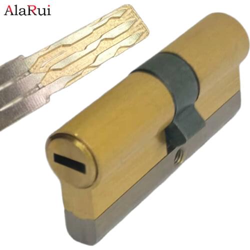 Alarui Door Furniture