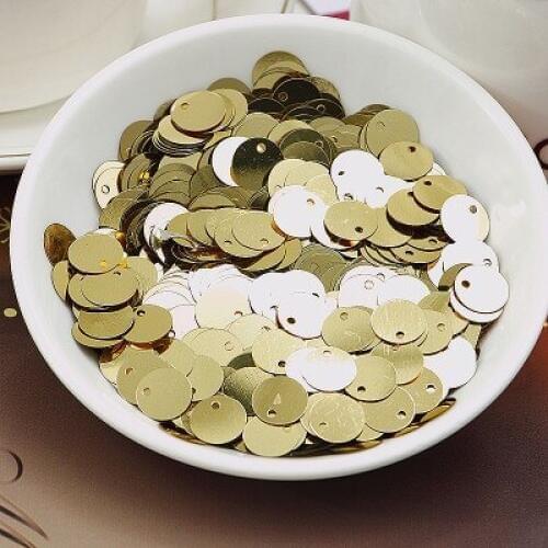 50g/lot Large Round Sequins 15mm PVC Sequin Flat Round Artesanatos With Side Hole Dancing Dress Accessory Light Gold Confetti