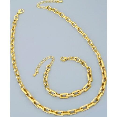 FLOLA Gold Curb Link Chain Necklace For Women Geometric Square Chain Necklace Crystal Cubic Zirconia Simple Jewelry Gifts nker80