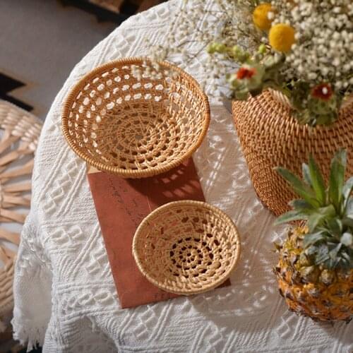 1Pc Hand-Woven Round Storage Basket Bread Fruits Box Vegetable Organizer Rattan Wicker Basket Kitchen Supplies Household Tools