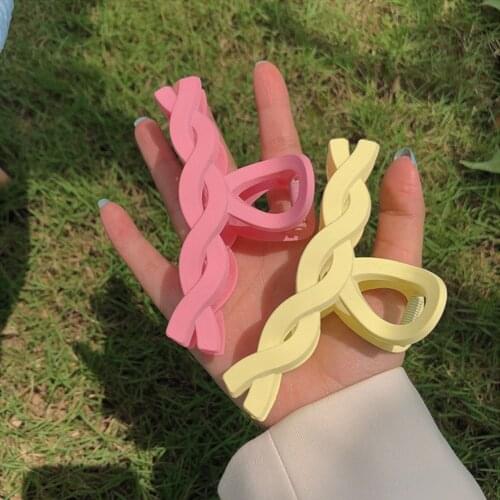 Fashion Frosted Claw Clip Geometric Hair Clips Hair Clamp Crab Hairpins Solid Barrettes for Women Girls Hair Styling Accessories