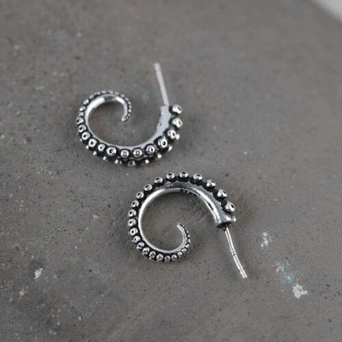 Retro Punk Earrings for Men Women Octopus Foot Earrings Hip Hop Earrings Gothic Circular Give Gifts Silver Color Earrings