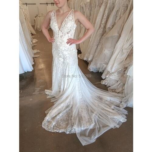 New Style Fit and Flare Bridal Gown Delicate Lace Tulle V Neck Illusion Open Back Appliques Illusion Back Sleeveless
