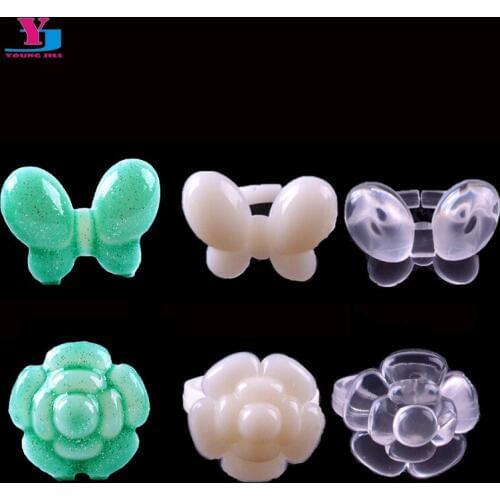 50pcs Rose Flower/Butterfly Ring Style False Nail Tips Plastic Display Tool Practice Manicure Nail Art French Nail Color Ring