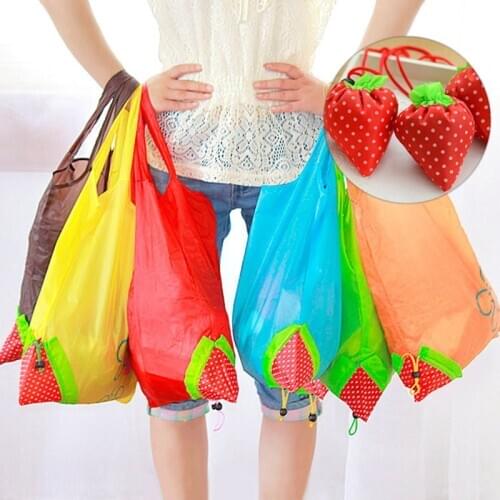 1 Pcs Foldable Shopping Bag Fruit Strawberry Tote Bag Reusable Shopper Bag Nylon Large Women Bag Store Handbags Random Color
