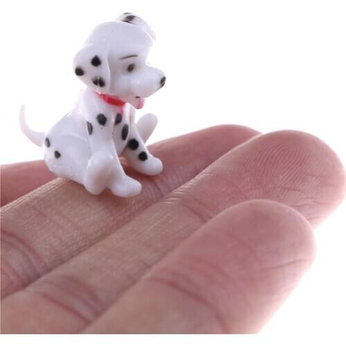2pcs 1:12 Scale Spotted dog Dollhouse Miniature Toy Doll Food Kitchen living room Accessories