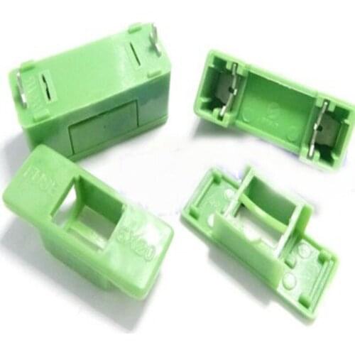 The distance between the 5 * 20MM pin of green fuse holder and fuse plug-in type is about 22mm (2pcs)