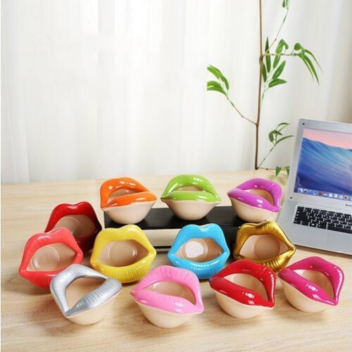 European cute Cartoon Ashtray Lip Ceramic Ashtray Creative Ashtray Fashion Home Gift mini portable car sexy ashtray cigar