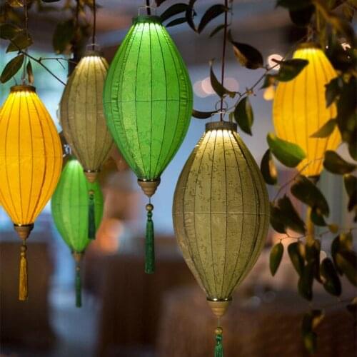 Chinese style characteristic palace lantern antique fabric Chinese indoor decoration retro teahouse Vietnamese lantern ornaments