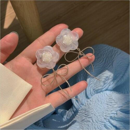 Fairy Korean White Flower Bow-knot Dangle Earring for Women Femme Temperament Hollow Out Metal Tassel Wedding Earring Jewelry