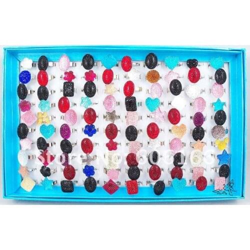 Wholesale 100pc Mixed Design Multicolor Resin Ring Size Resizable Alloy Rings Girls Costume Fashion Jewelry