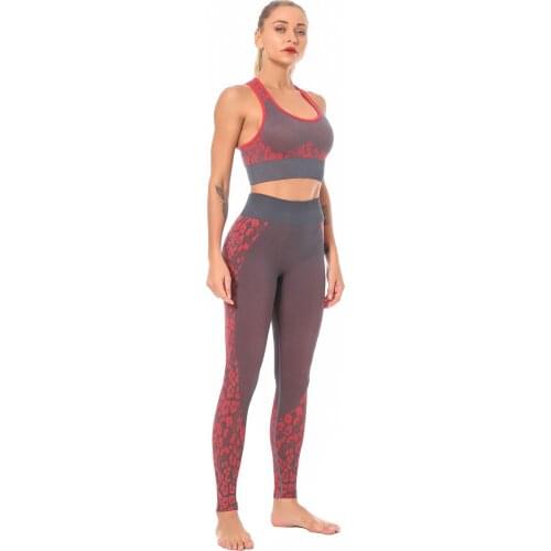 2021 Unique Seamless Suit for Yoga Fitness Leopard Patchwork Running Workout Clothes for Women Scrunch Leggings Sports Bra Kit