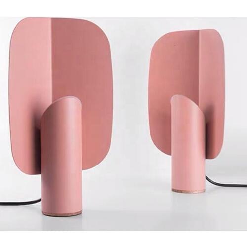 Postmodern Creative Living Room Bedroom Bedside Lamp Designer Soft Decoration Hotel Engineering Lamps Iron Mesh Table Lamp