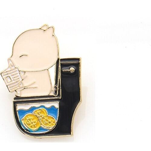 HOSENG Pig Reading On The Toilet Funny Metal Brooch For Women Luxury Enamel Jewelry Lapel Shirt Pin White Alloy Bag Parts HS_819