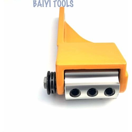 Log debarker log peeler for chainsaw debarking tool