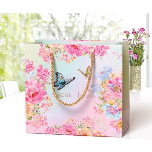 20pcs Hot Beautiful Butterfly and Flower Wedding Candy Box Candy Bag Baby Shower Wedding Favors Chocolate Paper Gift Box
