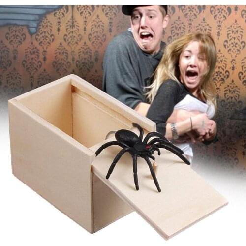 Funny Tricky Toys Wooden Box Joke Scary Black Spider Toy Prank Halloween For Party J4Y8