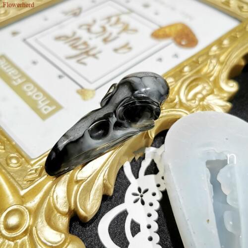 3d Silicone Mold Crow Skull Soft Silicone Mold DIY Epoxy Plaster Candle Mold Keychain Pendant Necklace Decoration Cake Decors
