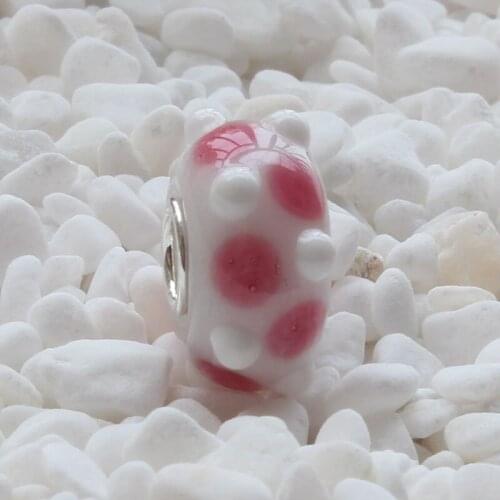 Yang Zhu Wei Ting White Bracelets