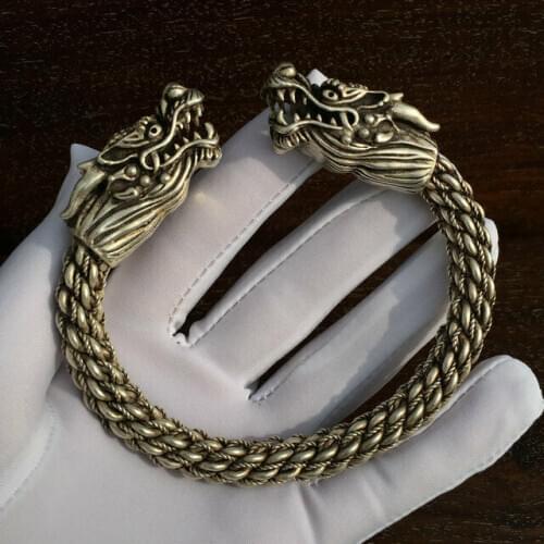 Rare Chinese Antique Tibet Handwork Auspicious Dragon Bracele Collectible Domineering Double Dragon Heads Bracelet Ethnic Retro